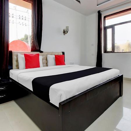 Elegance Resort Mathura Exterior photo