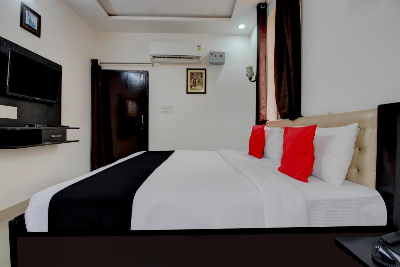 Elegance Resort Mathura Exterior photo